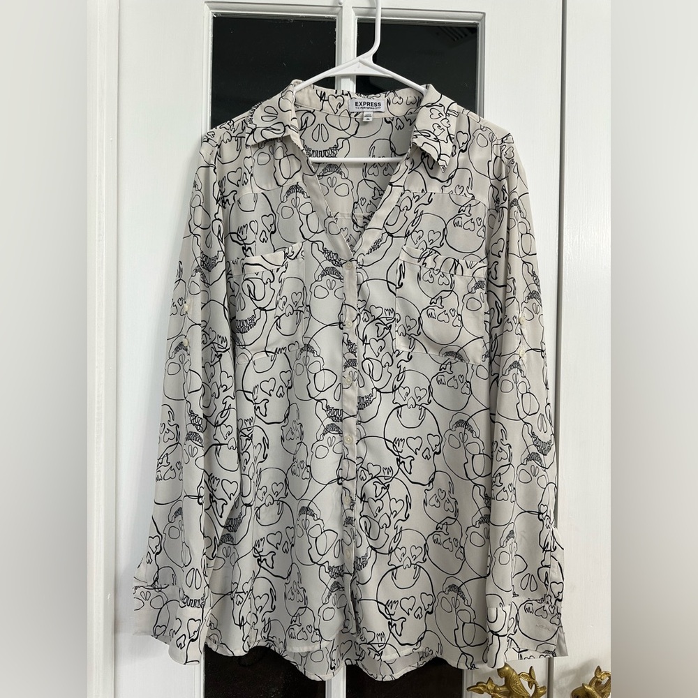 EXPRESS Skull Patterned Portofino (XL)
